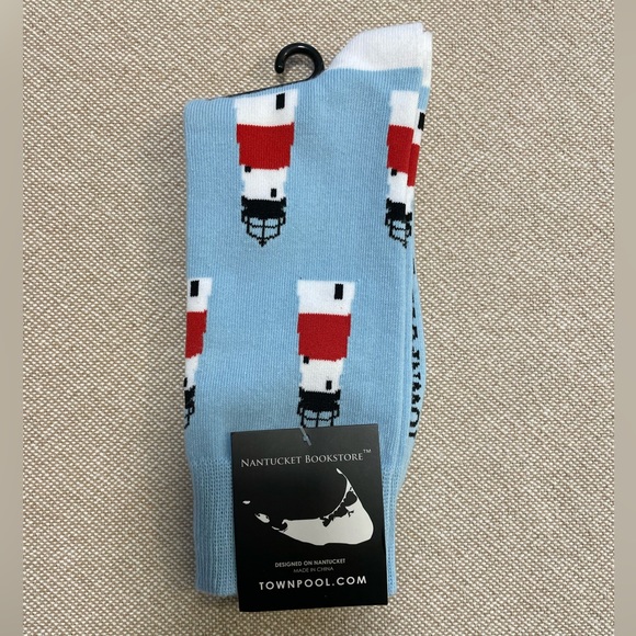 Townpool Accessories - Nantucket Bookstore Townpool Unisex Socks Lighthouse Be Curious Not Judgemental